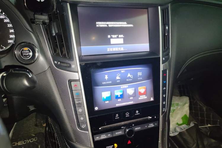 Used Infiniti Q50L 2018 2.0T Enjoyment Version China VI Standard Audio And AC Panel