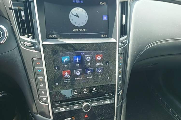 Used Infiniti Q50L 2018 2.0T Comfort Edition China VI Standard Audio And AC Panel