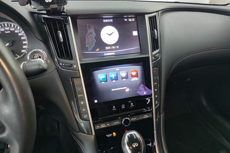 Used Infiniti Q50L 2018 2.0T Comfort Edition China V Standard Audio And AC Panel
