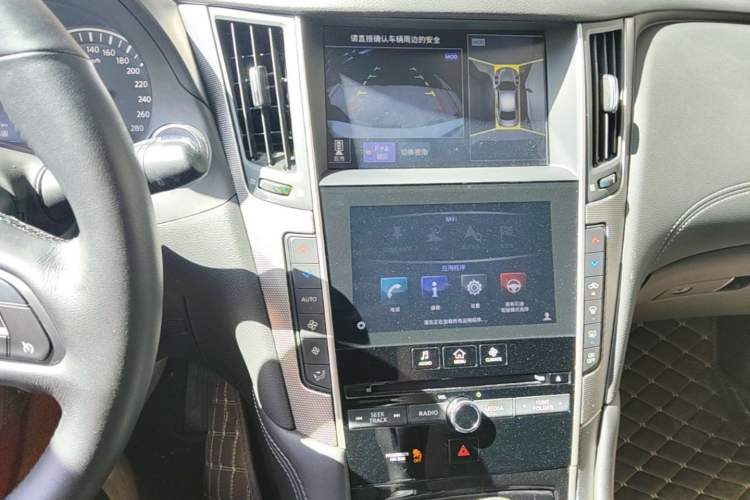 Used Infiniti Q50L 2018 2.0T Enjoyment Version China VI Standard Audio And AC Panel