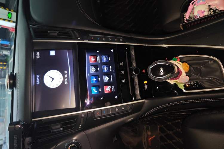 Used Infiniti Q50L 2018 2.0T Comfort Edition China V Standard Audio And AC Panel