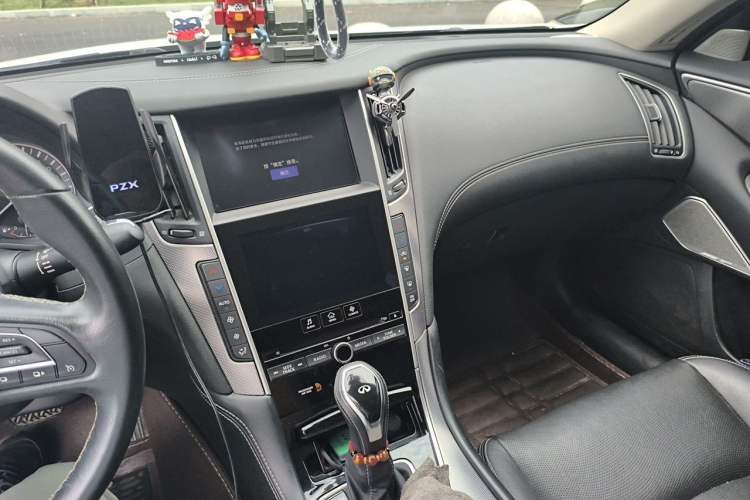 Used Infiniti Q50L 2018 2.0T Enjoyment Edition China V standard Audio And AC Panel