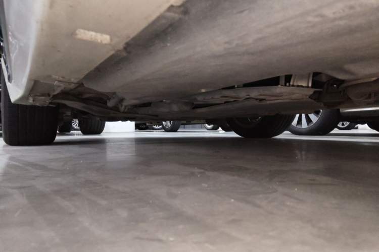 Used Infiniti Q50L 2018 2.0T Enjoyment Version China VI Standard Chassis Front