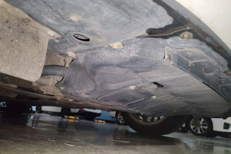 Used Infiniti Q50L 2018 2.0T Enjoyment Version China VI Standard Chassis Front