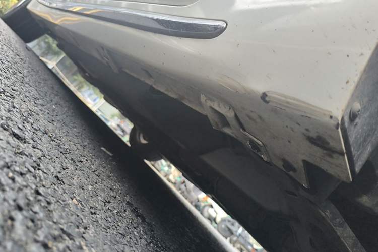 Used Infiniti Q50L 2018 2.0T Enjoyment Edition China V standard Chassis Front Right
