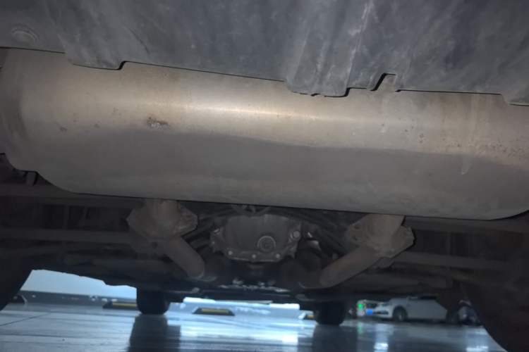 Used Infiniti Q50L 2018 2.0T Comfort Edition China VI Standard Chassis Rear