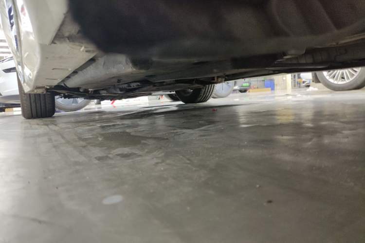 Used Infiniti Q50L 2018 2.0T Comfort Edition China VI Standard Chassis Rear Left