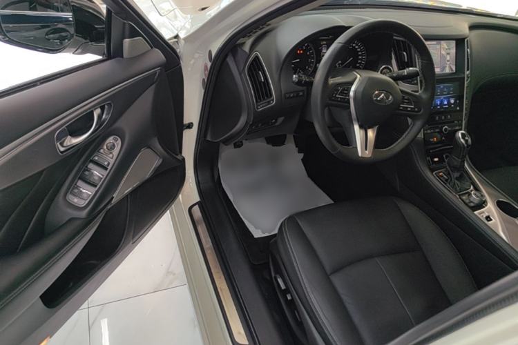 Used Infiniti Q50L 2018 2.0T Enjoyment Version China VI Standard Driver Seat