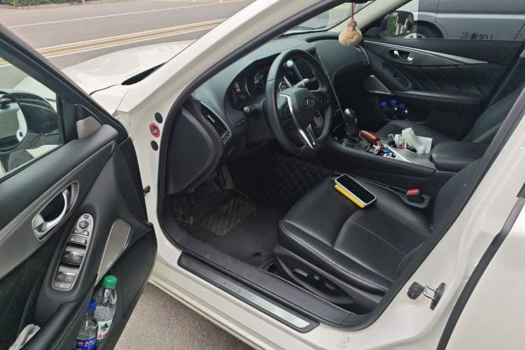Used Infiniti Q50L 2018 2.0T Enjoyment Edition China V standard Driver Seat