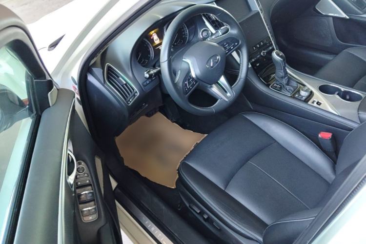 Used Infiniti Q50L 2018 2.0T Enjoyment Edition China V standard Driver Seat