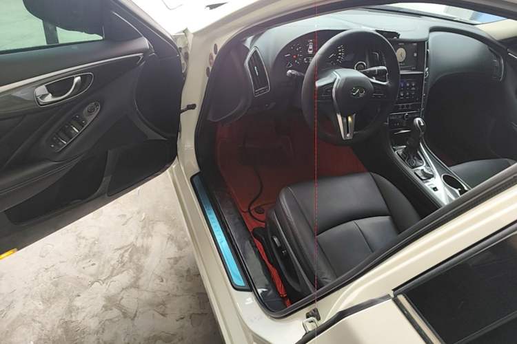 Used Infiniti Q50L 2018 2.0T Comfort Edition China VI Standard Driver Seat