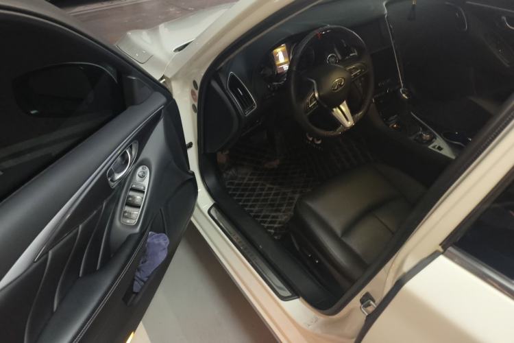 Used Infiniti Q50L 2018 2.0T Comfort Edition China VI Standard Driver Seat