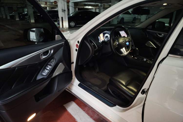 Used Infiniti Q50L 2018 2.0T Enjoyment Edition China V standard Driver Seat