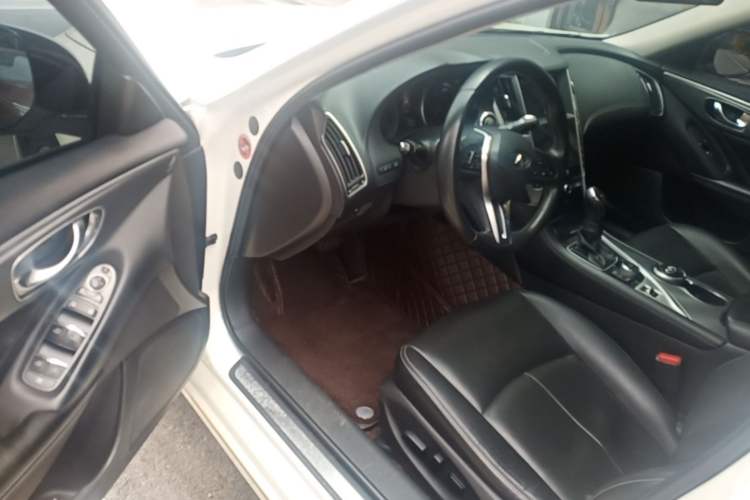 Used Infiniti Q50L 2018 2.0T Enjoyment Version China V Standard Driver Seat