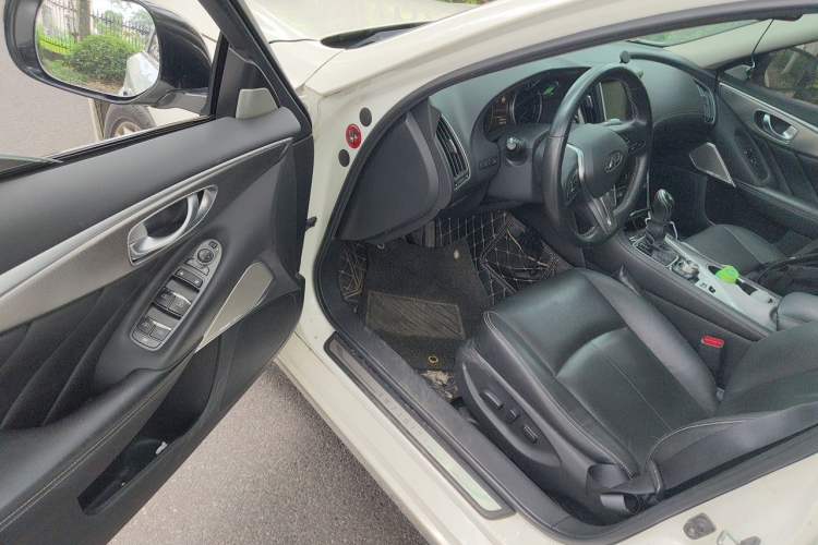 Used Infiniti Q50L 2018 2.0T Enjoyment Edition China V standard Driver Seat