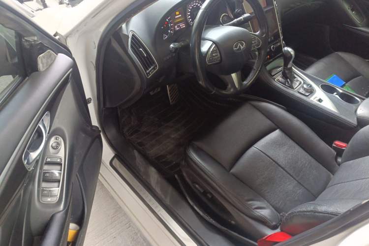 Used Infiniti Q50L 2018 2.0T Enjoyment Edition China V standard Driver Seat