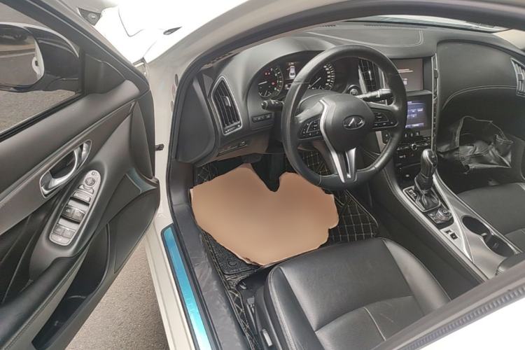 Used Infiniti Q50L 2018 2.0T Enjoyment Version China VI Standard Driver Seat