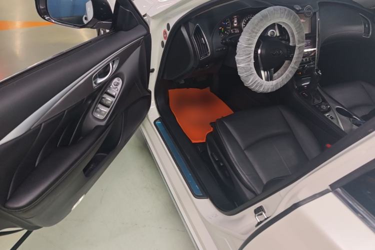 Used Infiniti Q50L 2018 2.0T Enjoyment Version China V Standard Driver Seat