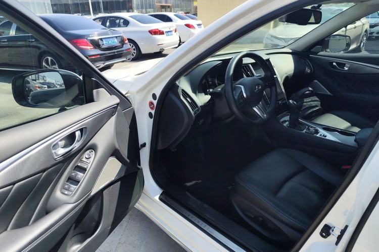 Used Infiniti Q50L 2018 2.0T Enjoyment Version China VI Standard Driver Seat