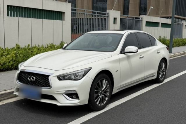 Infiniti Q50L 2018 2.0T Enjoyment Version China VI Standard usado