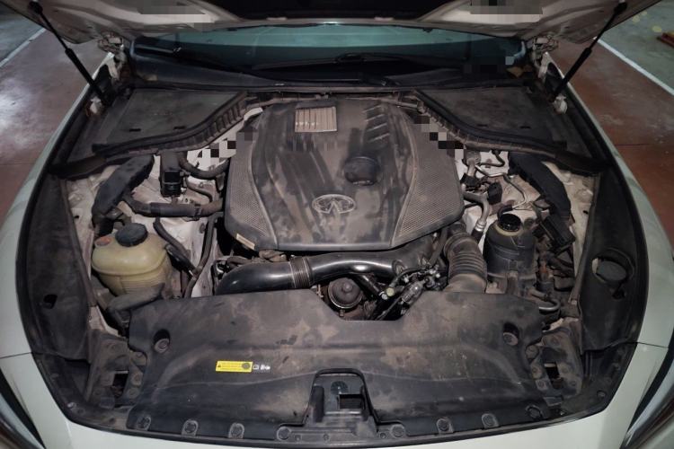 Used Infiniti Q50L 2018 2.0T Enjoyment Edition China V standard Engine Bay