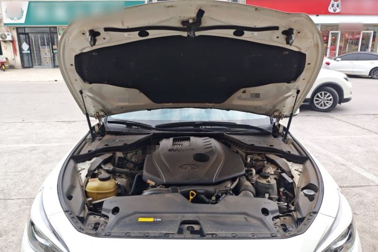 Used Infiniti Q50L 2018 2.0T Enjoyment Version China V Standard Engine Bay