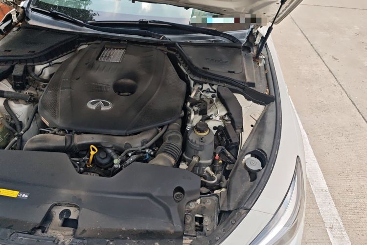 Used Infiniti Q50L 2018 2.0T Enjoyment Version China V Standard Engine Bay Left