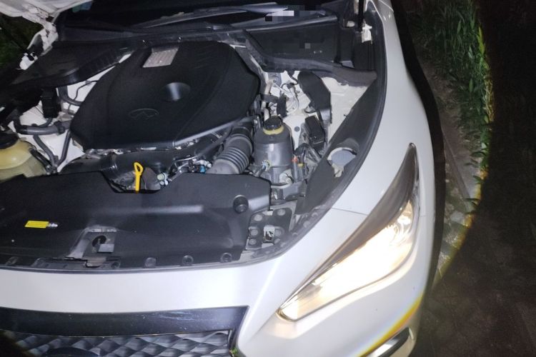Used Infiniti Q50L 2018 2.0T Comfort Edition China V Standard Engine Bay Left