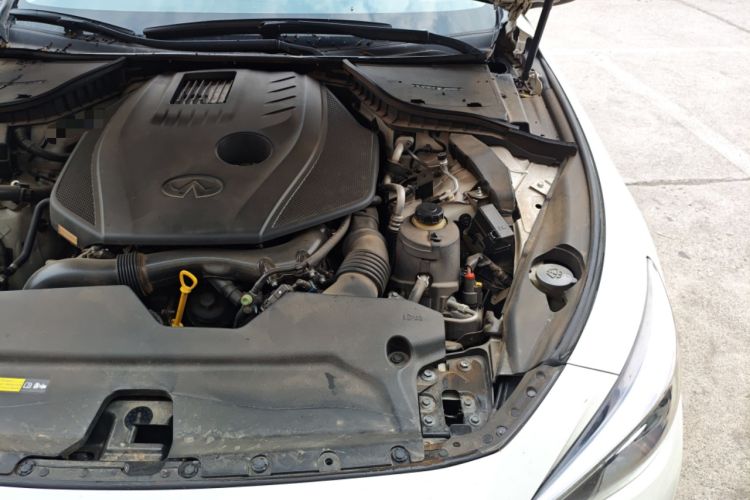 Used Infiniti Q50L 2018 2.0T Enjoyment Version China V Standard Engine Bay Left