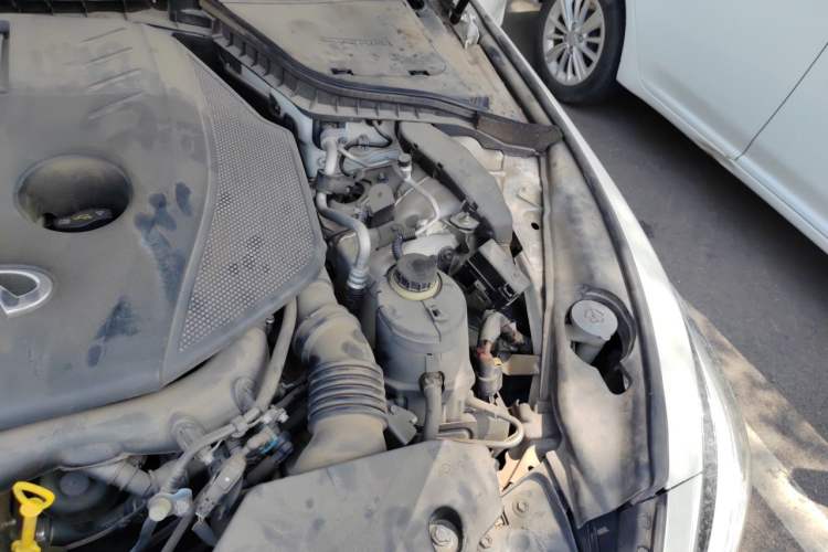 Used Infiniti Q50L 2018 2.0T Enjoyment Edition China V standard Engine Bay Left