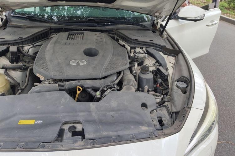 Used Infiniti Q50L 2018 2.0T Enjoyment Edition China V standard Engine Bay Left