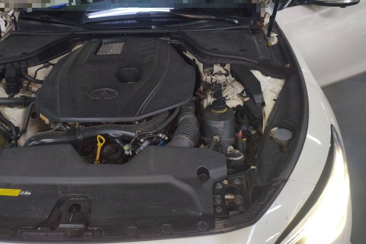 Used Infiniti Q50L 2018 2.0T Enjoyment Edition China V standard Engine Bay Left