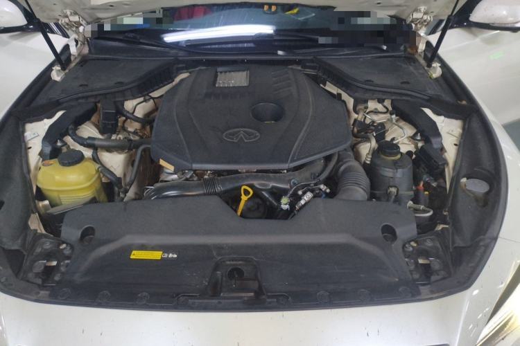Used Infiniti Q50L 2018 2.0T Enjoyment Edition China V standard Engine Bay