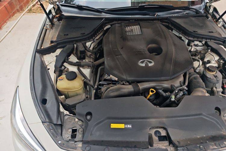 Used Infiniti Q50L 2018 2.0T Enjoyment Version China V Standard Engine Bay Right