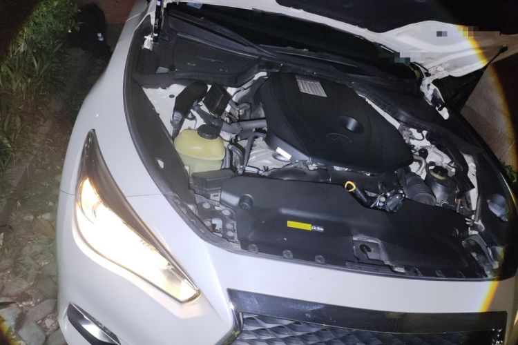 Used Infiniti Q50L 2018 2.0T Comfort Edition China V Standard Engine Bay Right