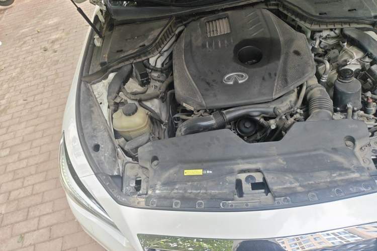 Used Infiniti Q50L 2018 2.0T Enjoyment Version China V Standard Engine Bay Right