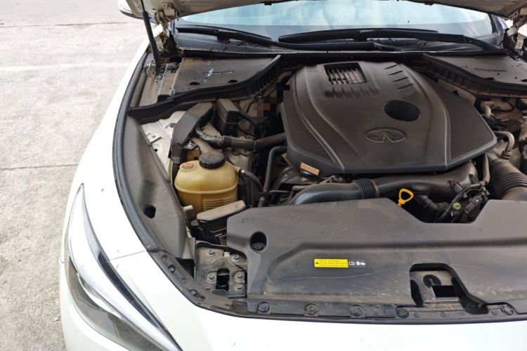Used Infiniti Q50L 2018 2.0T Enjoyment Version China V Standard Engine Bay Right