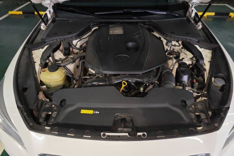 Used Infiniti Q50L 2018 2.0T Comfort Edition China V Standard Engine Bay
