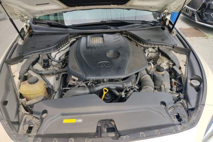 Used Infiniti Q50L 2018 2.0T Enjoyment Version China V Standard Engine Bay