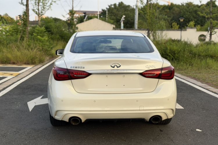 Used Infiniti Q50L 2018 2.0T Enjoyment Version China VI Standard Exterior 1