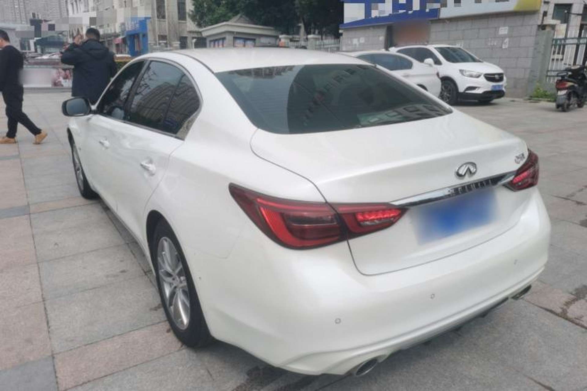Used Infiniti Q50L 2018 2.0T Comfort Edition China VI Standard Exterior 2