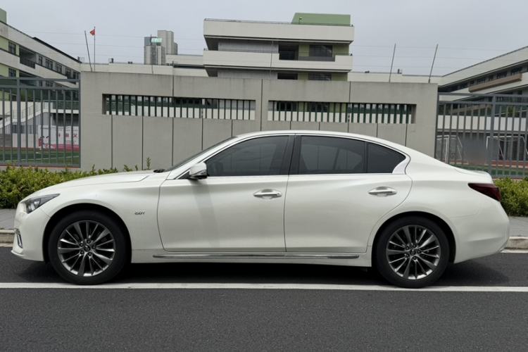 Used Infiniti Q50L 2018 2.0T Enjoyment Version China VI Standard Exterior 3