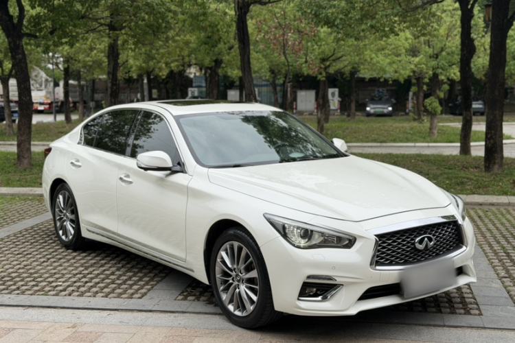 Used Infiniti Q50L 2018 2.0T Enjoyment Version China VI Standard Exterior 3