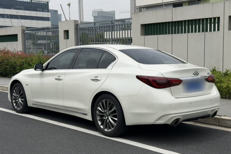 Used Infiniti Q50L 2018 2.0T Enjoyment Version China VI Standard Exterior 4