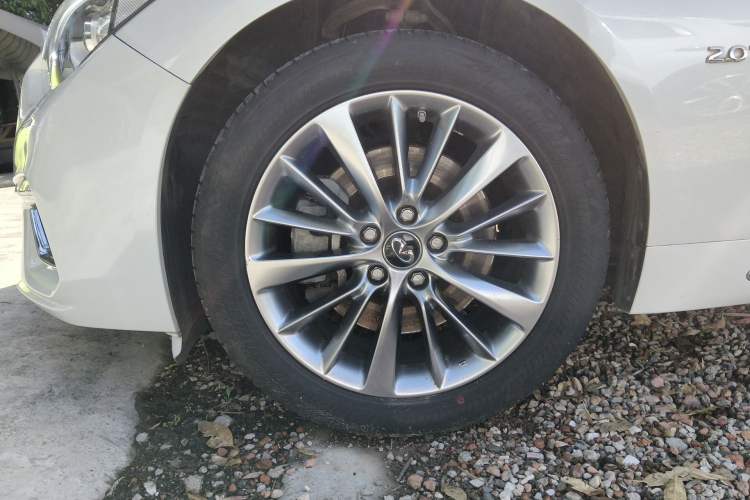 Used Infiniti Q50L 2018 2.0T Enjoyment Version China VI Standard Exterior 4