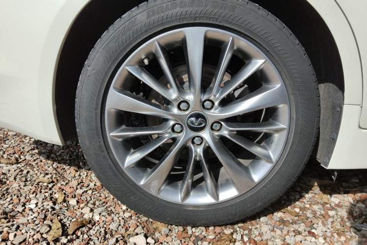 Used Infiniti Q50L 2018 2.0T Enjoyment Version China VI Standard Exterior 5