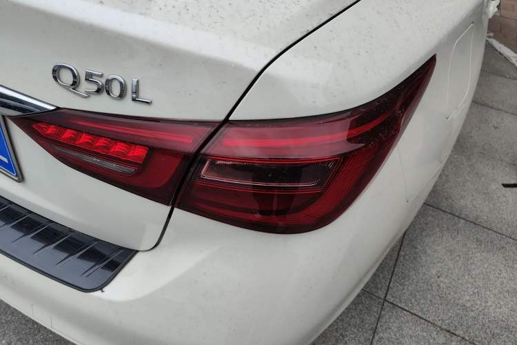 Used Infiniti Q50L 2018 2.0T Enjoyment Version China VI Standard Exterior 6