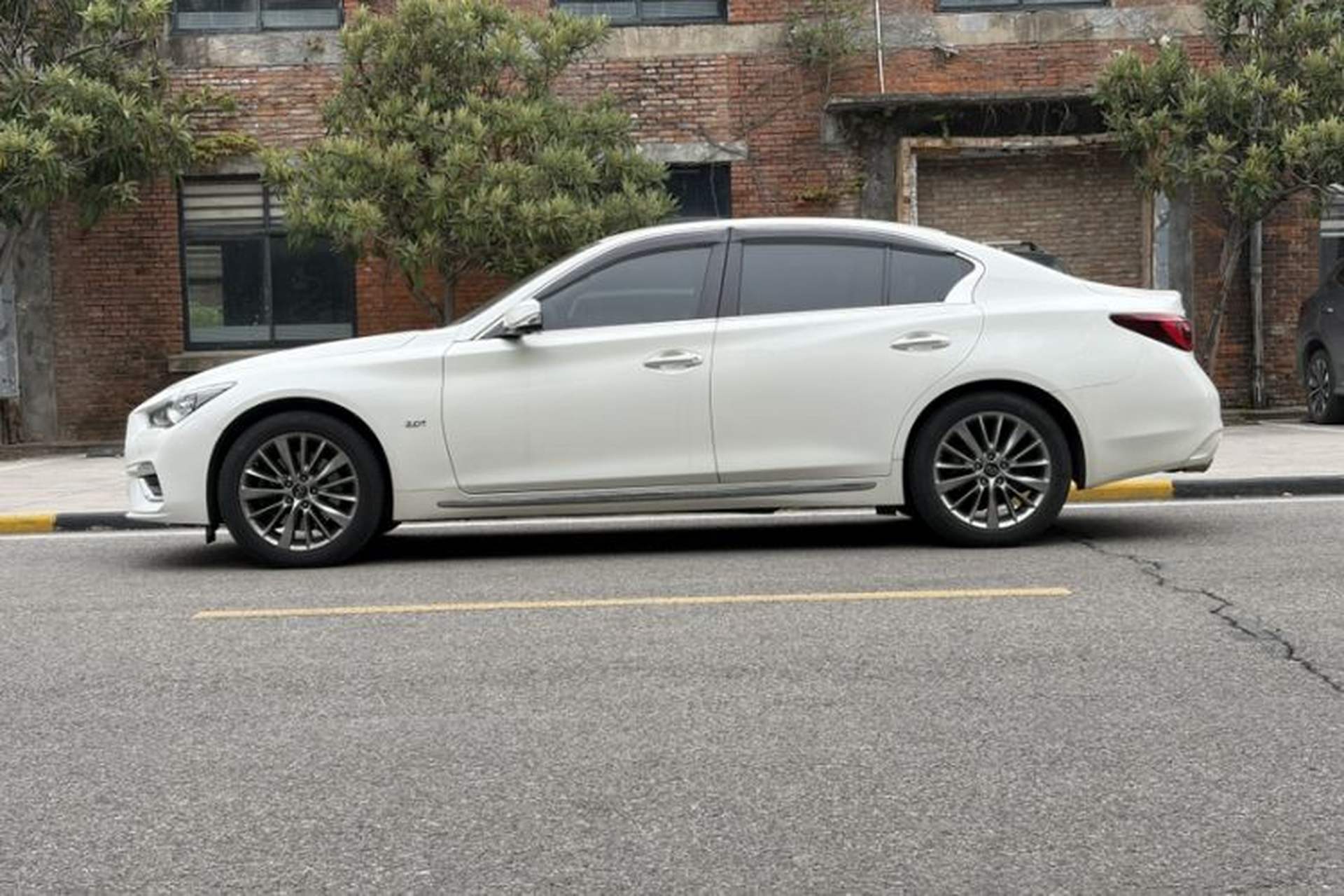 Used Infiniti Q50L 2018 2.0T Enjoyment Version China VI Standard Exterior 7