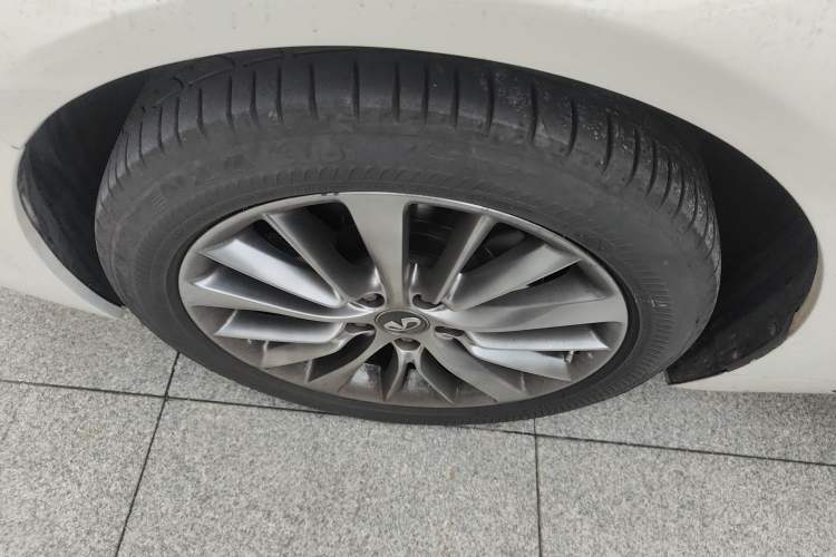 Used Infiniti Q50L 2018 2.0T Enjoyment Version China VI Standard Exterior 7