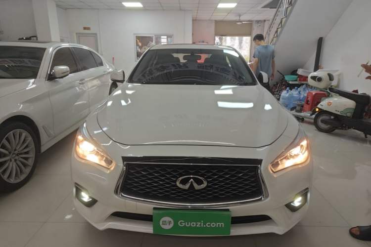 Used Infiniti Q50L 2018 2.0T Comfort Edition China VI Standard Front
